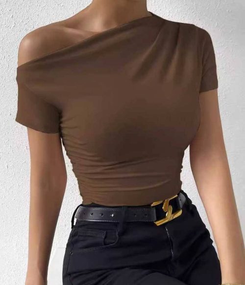 Off-shoulder pleated short-sleeved T-shirt